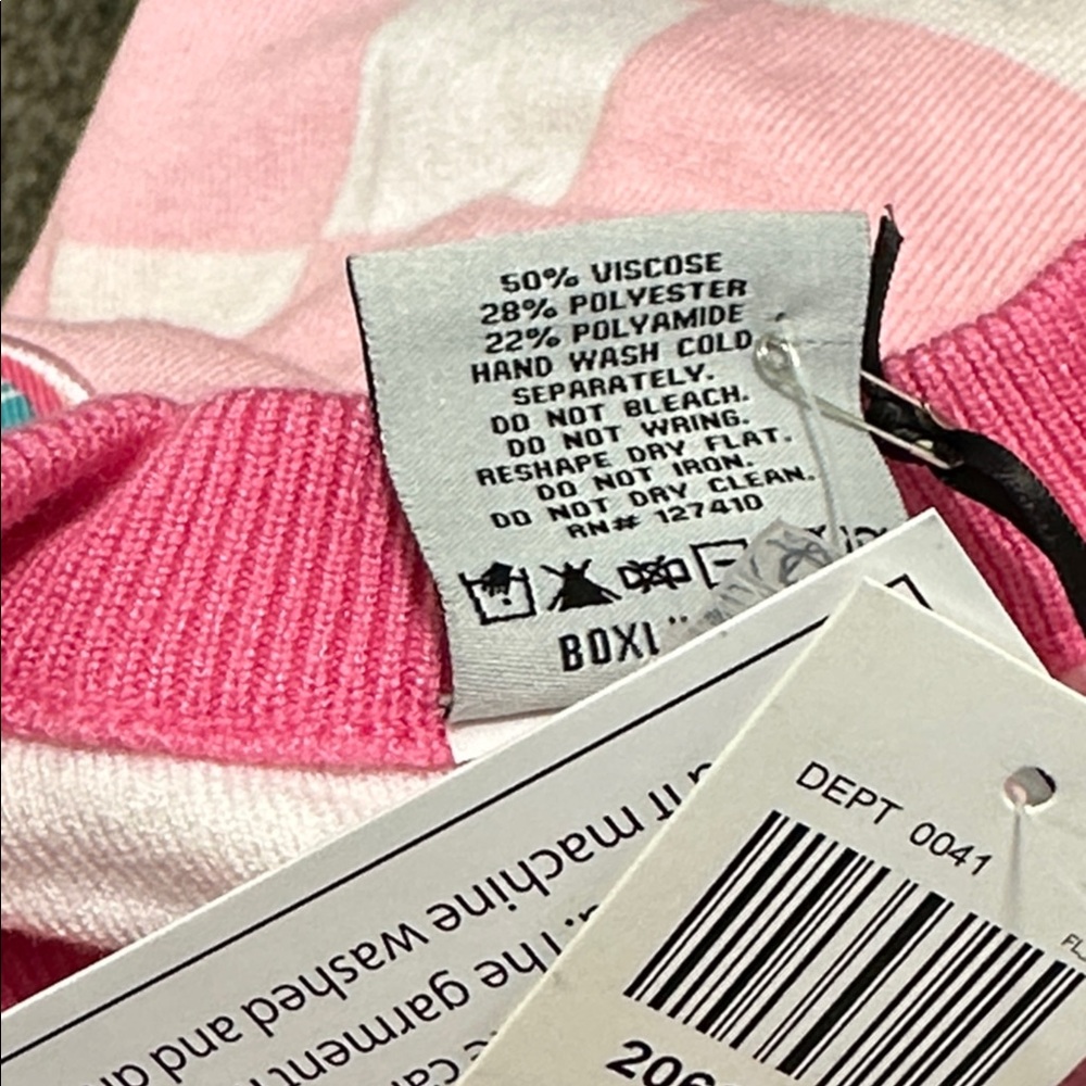 🌴 NWT BoxLunch Barbie Oversized Cardigan Sweater - Picture 6 of 6